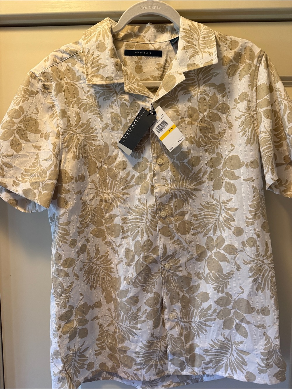 NWT Perry Ellis Short Sleeve Button-Up Shirt - Tan Floral men’s M